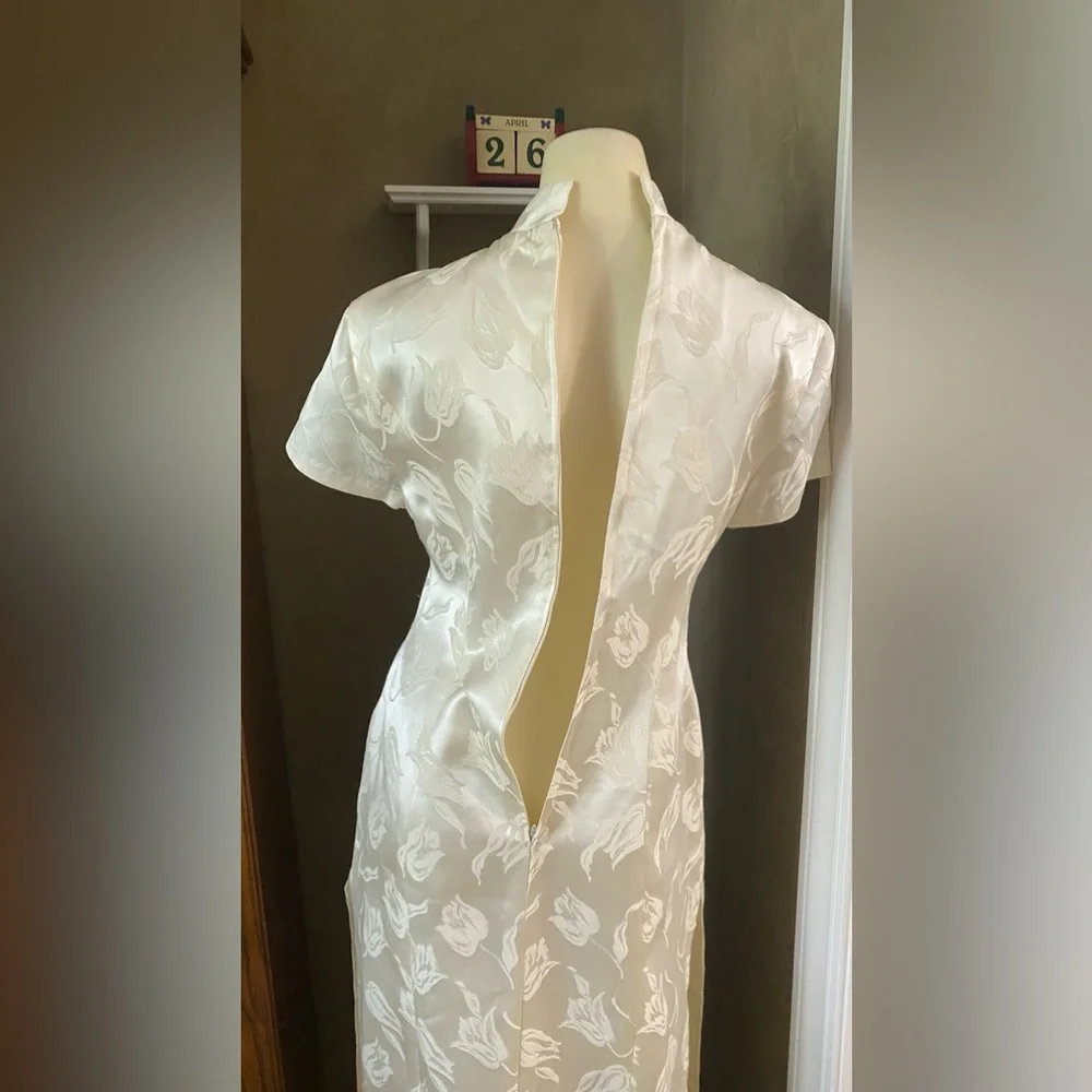 Classic Brocade Chinese Cheongsam/ Qipao Dress with Tulip Prints Ankle Length - Picture 7 of 10